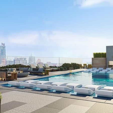 Modern 1Br Condo On Rainey St - Pool & Views أوستن المظهر الخارجي الصورة